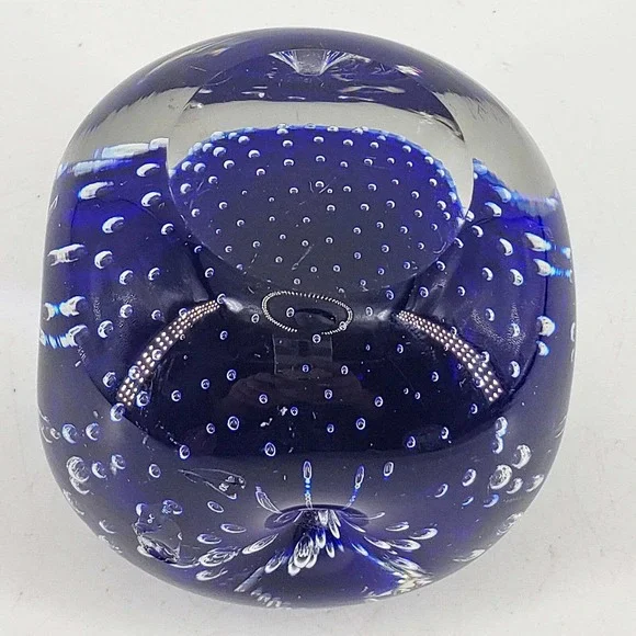Blue Pinched Sides Studio art Glass Paperweight controlled Bubbles Smooth pontil - Picture 2 of 3